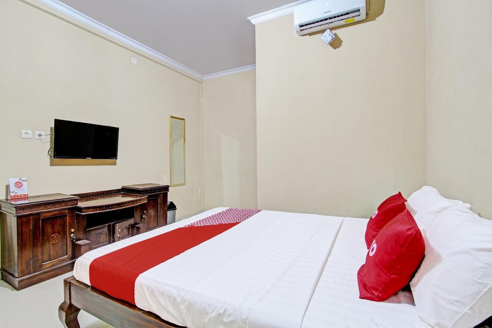 Oyo 91353 Hotel Surya Andesa Klaten Luaran gambar