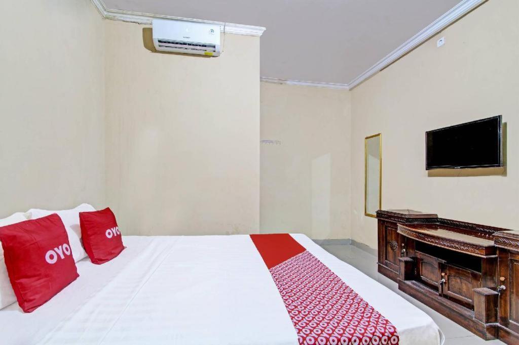 Oyo 91353 Hotel Surya Andesa Klaten Luaran gambar